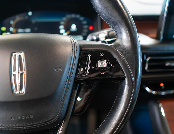 Lincoln Aviator 18