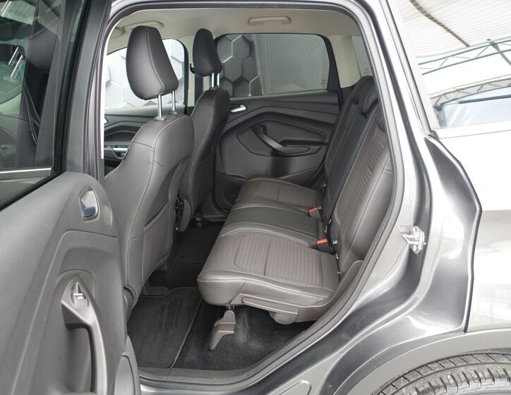 Ford Kuga 25