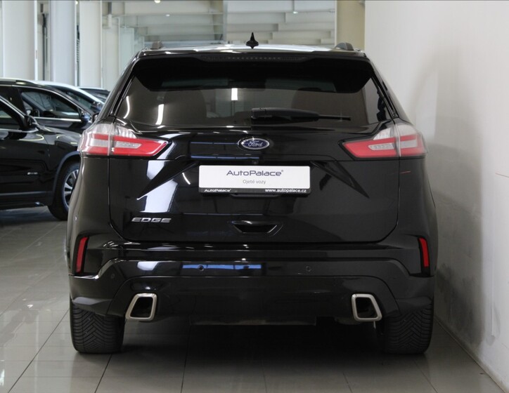 Ford Edge 4