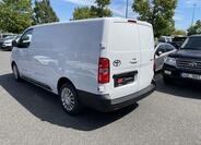 Toyota ProAce 8