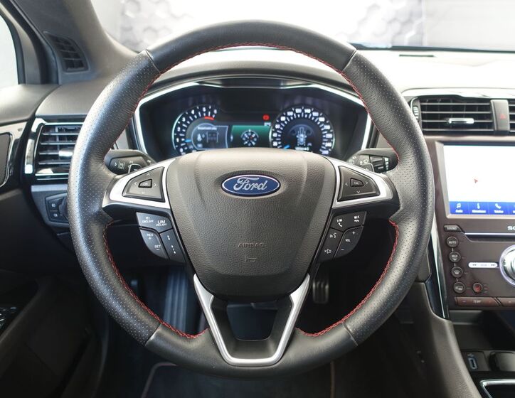 Ford Mondeo 10