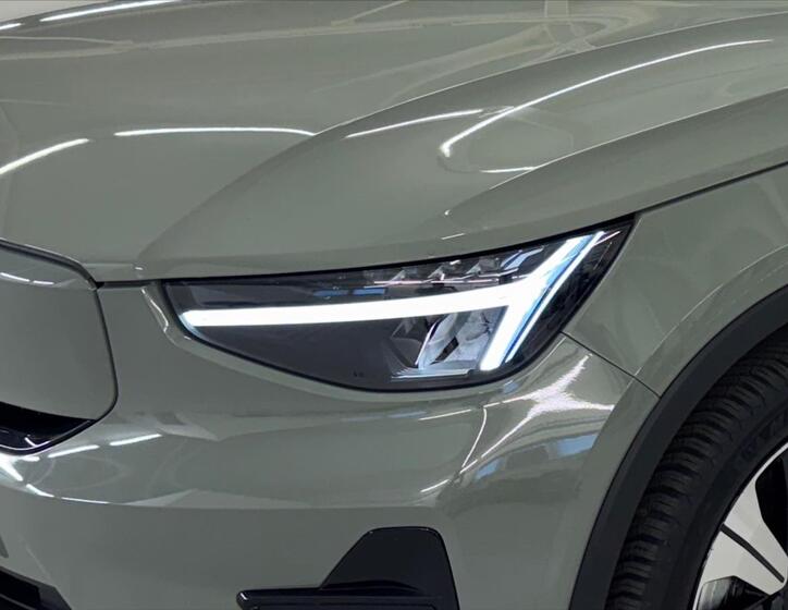 Volvo XC40 5