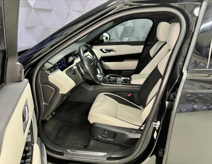 Land Rover Range Rover Velar 11