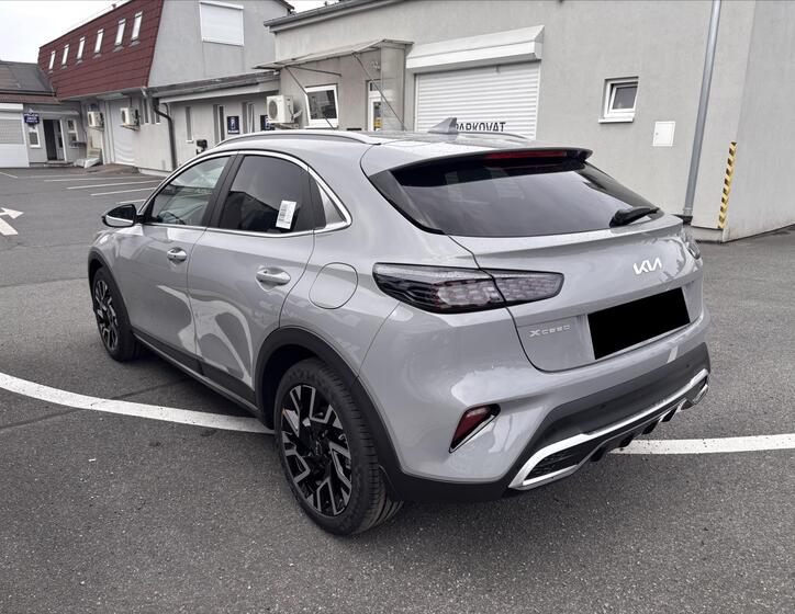 KIA XCeed 5
