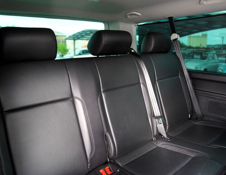 Volkswagen Caravelle 30