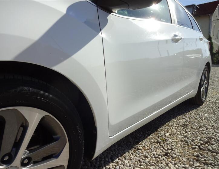 Hyundai i30 13