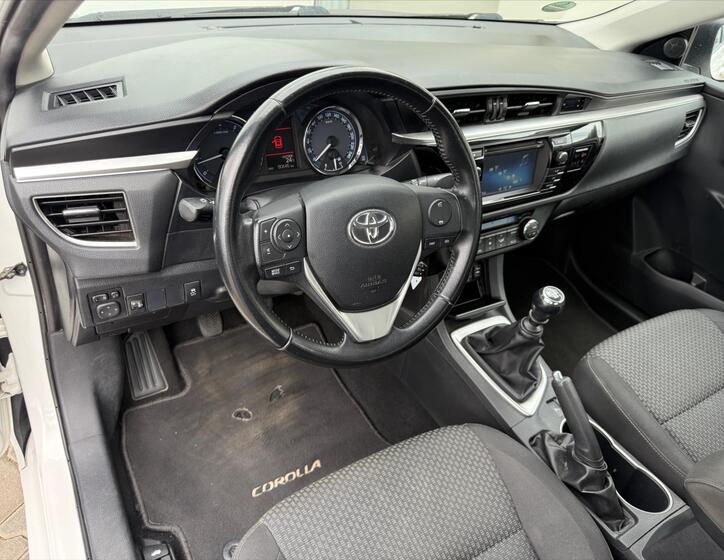Toyota Corolla 18