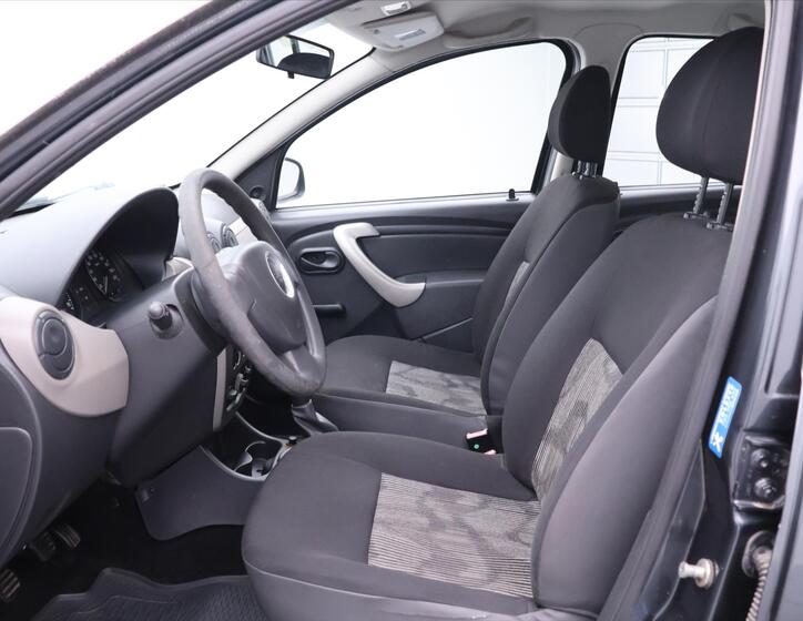 Dacia Sandero 11
