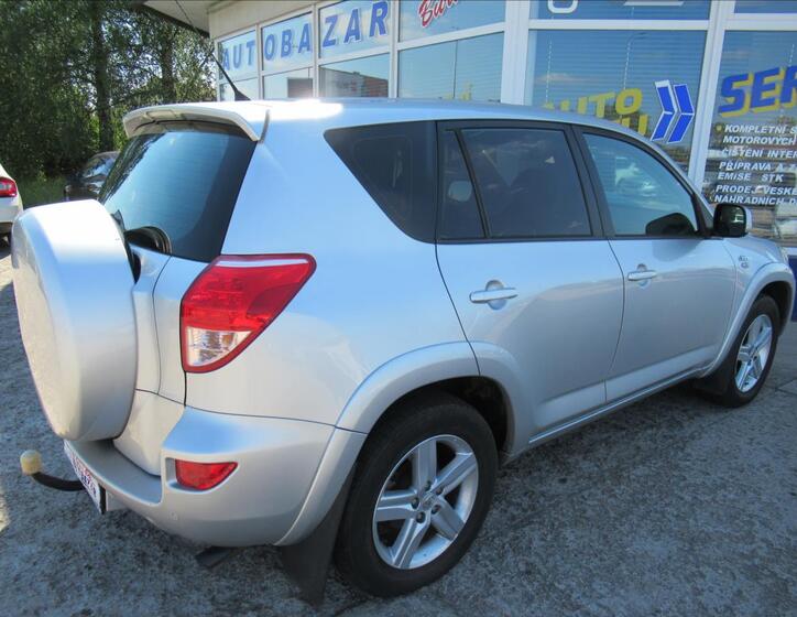 Toyota RAV4 4