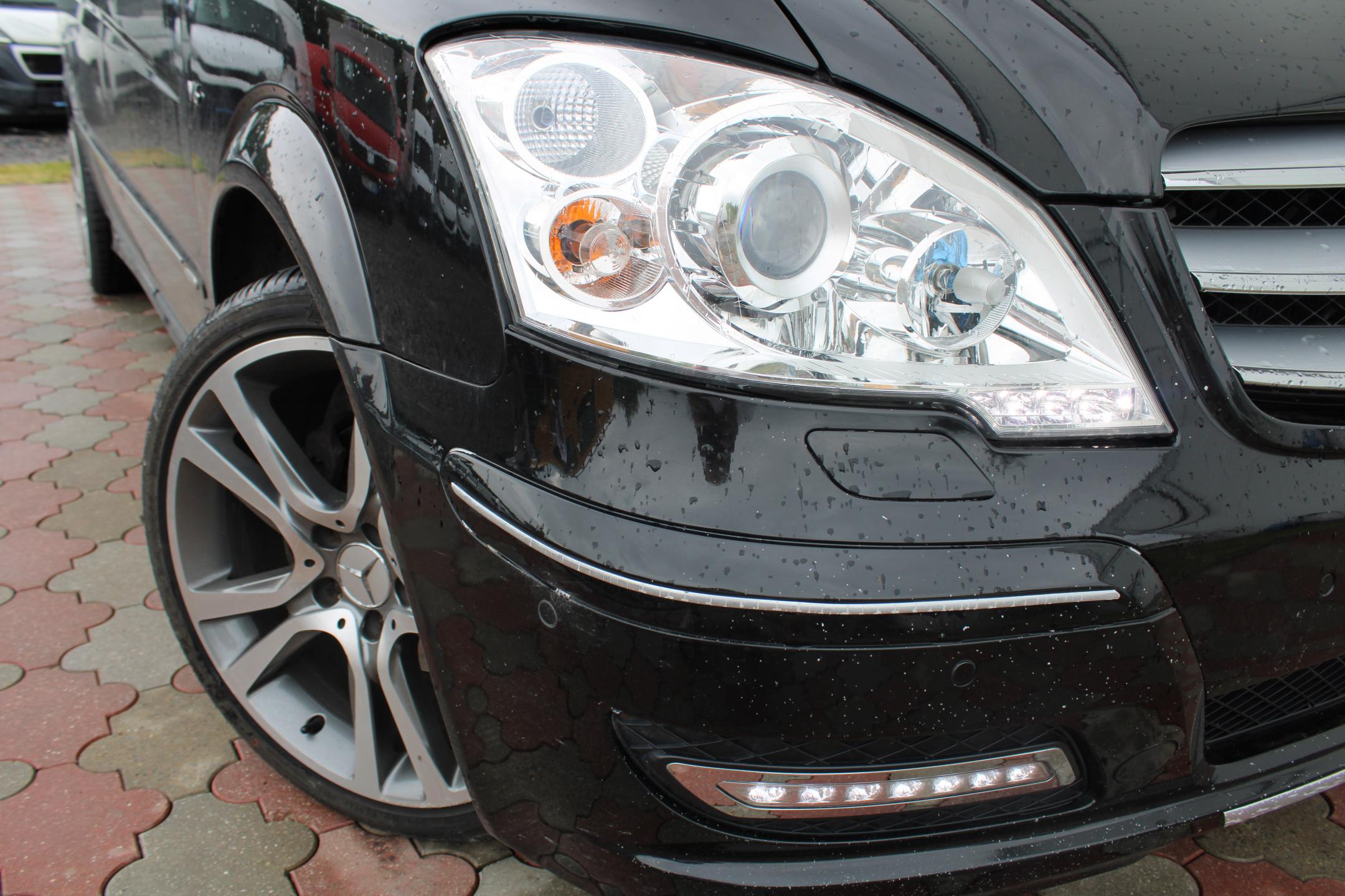 Mercedes-Benz Viano