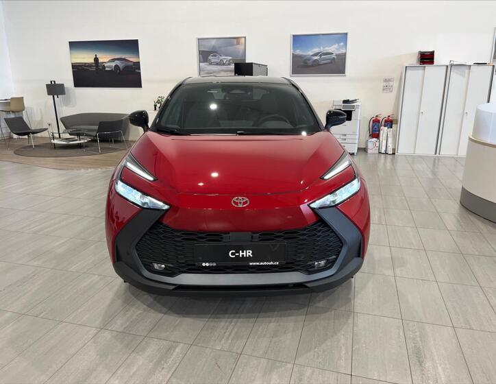 Toyota C-HR 2