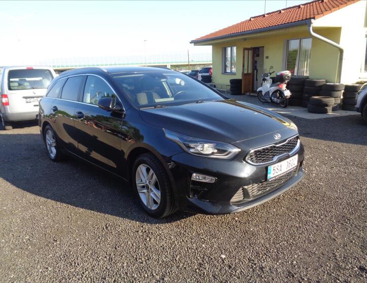 KIA Ceed 11