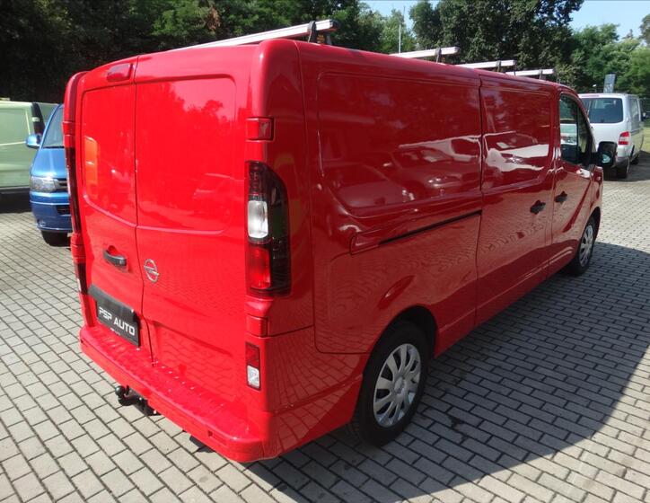 Opel Vivaro 2