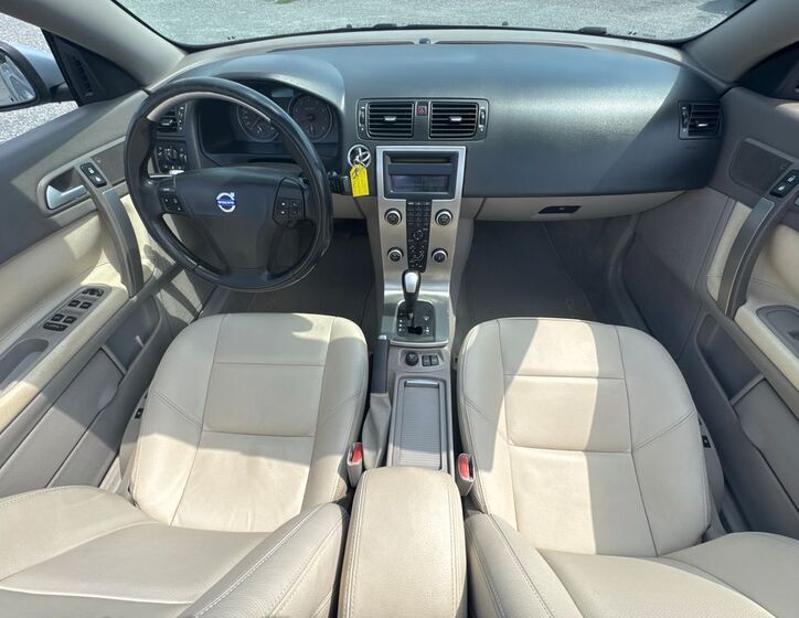 Volvo C70 17