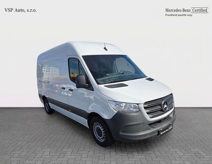 Mercedes-Benz Sprinter 7
