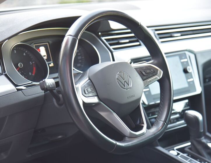 Volkswagen Passat 13