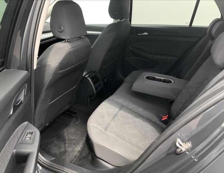 Volkswagen Golf 12