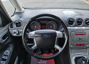 Ford Galaxy 15