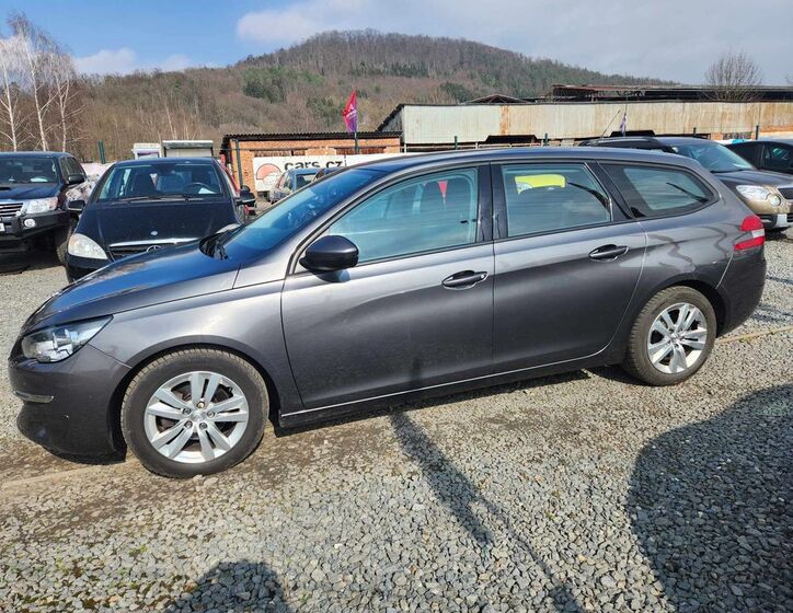 Peugeot 308 5