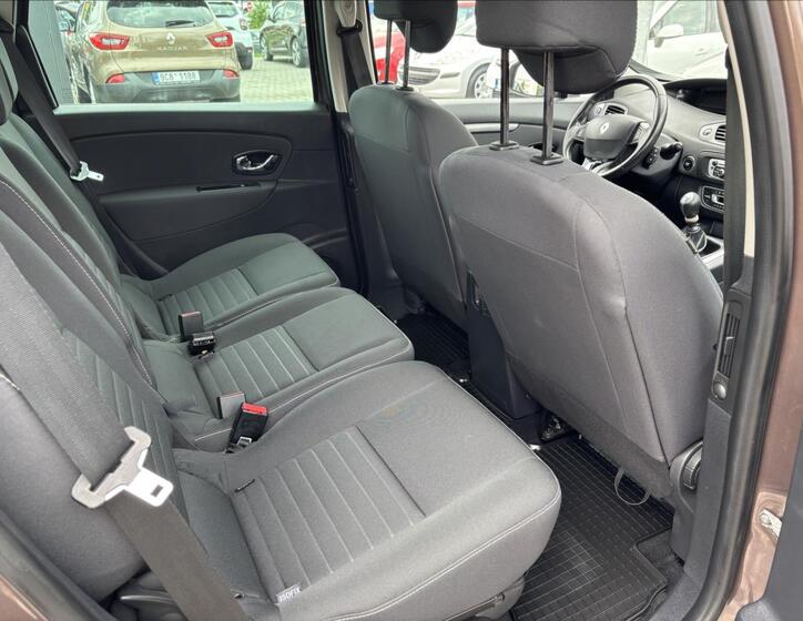 Renault Scénic 12