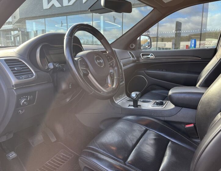 Jeep Grand Cherokee 5