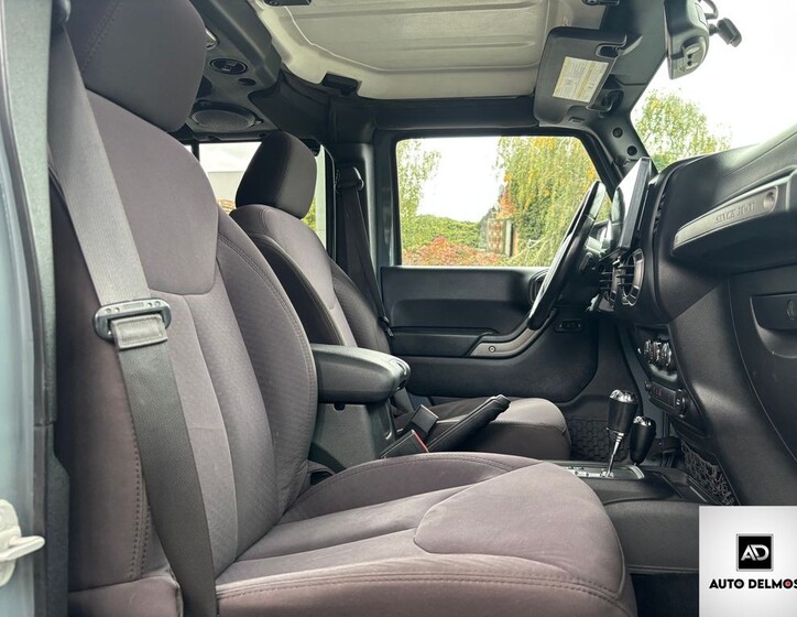 Jeep Wrangler 31