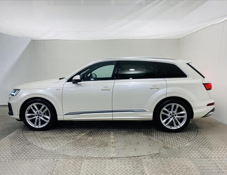 Audi Q7 3