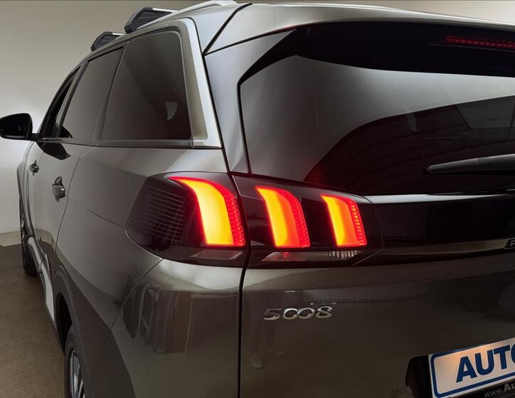 Peugeot 5008 44