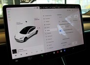 Tesla Model 3 16