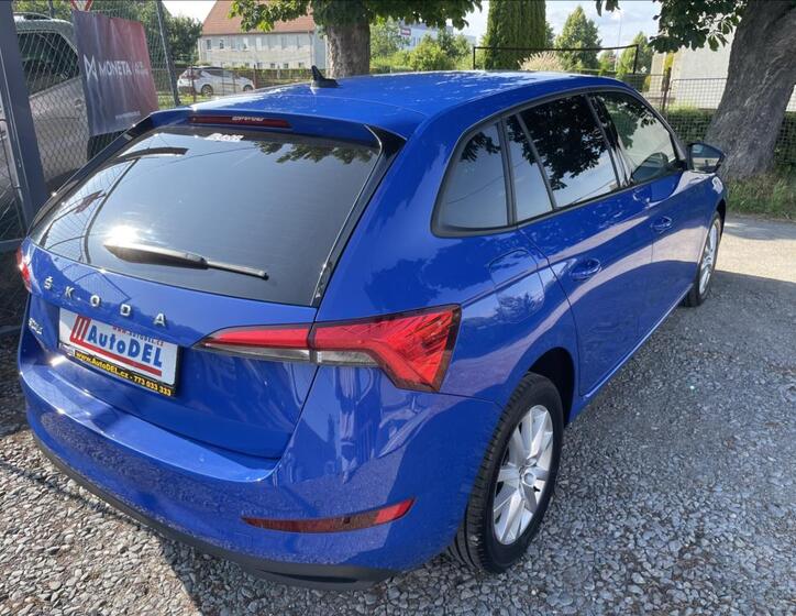 Škoda Scala 8