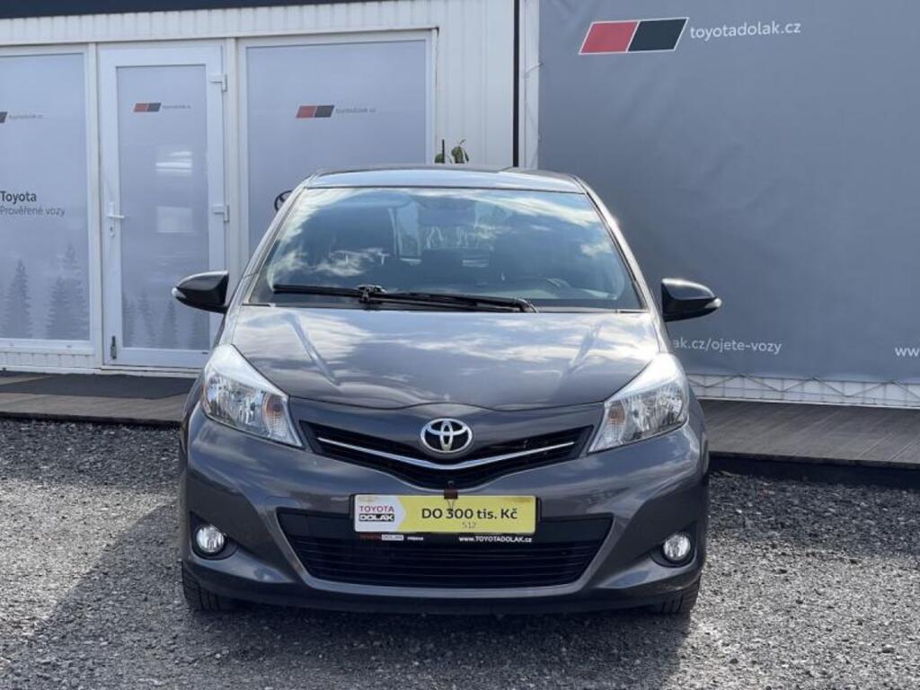Toyota Yaris 2