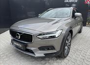 Volvo V90 2