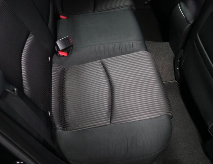 Mazda 3 12