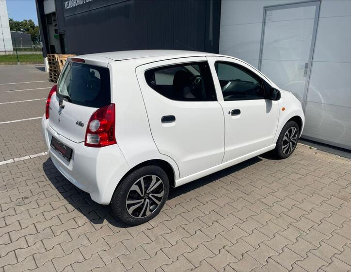 Suzuki Alto 4