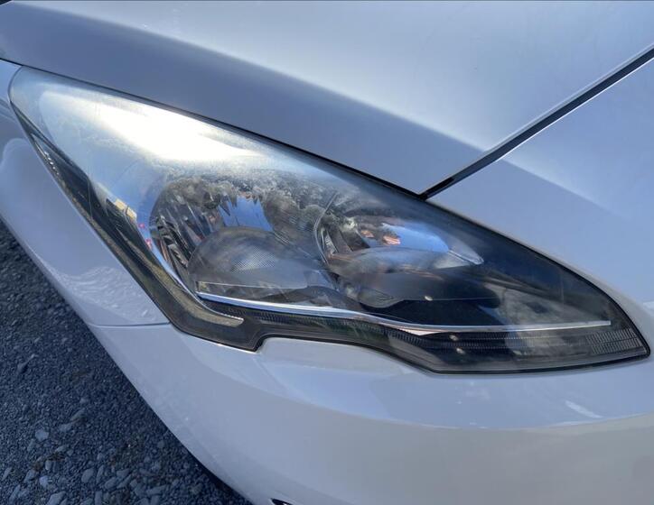 Peugeot 5008 32