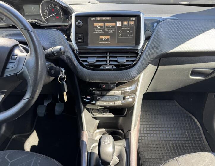 Peugeot 2008 16