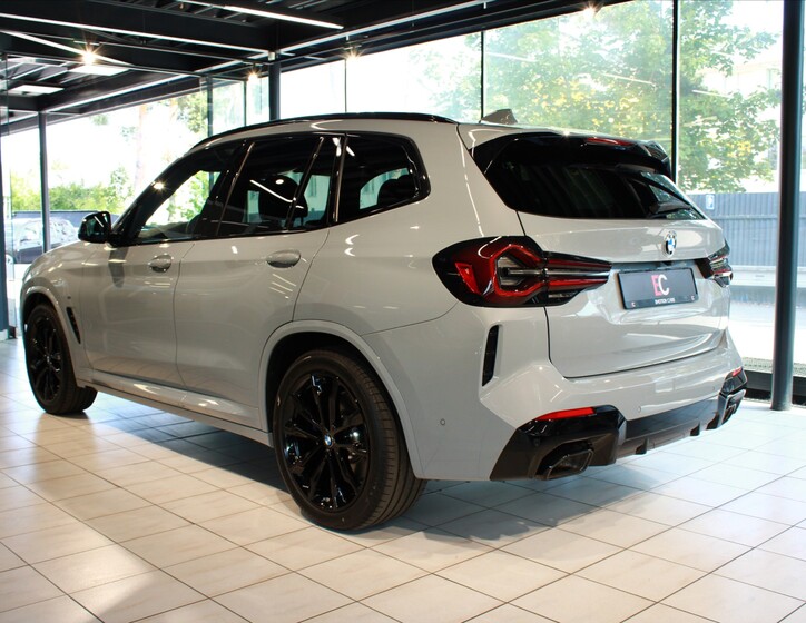 BMW X3 4