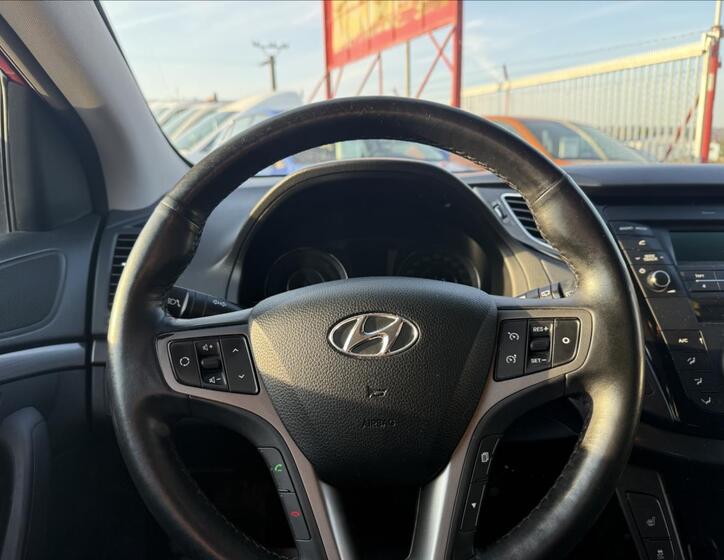 Hyundai i40 11