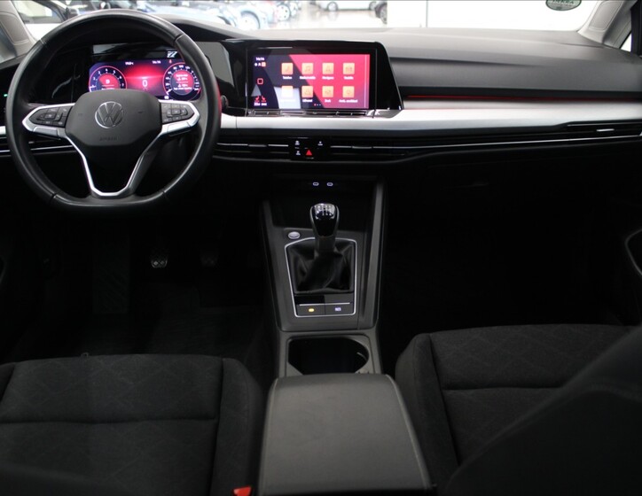 Volkswagen Golf 8