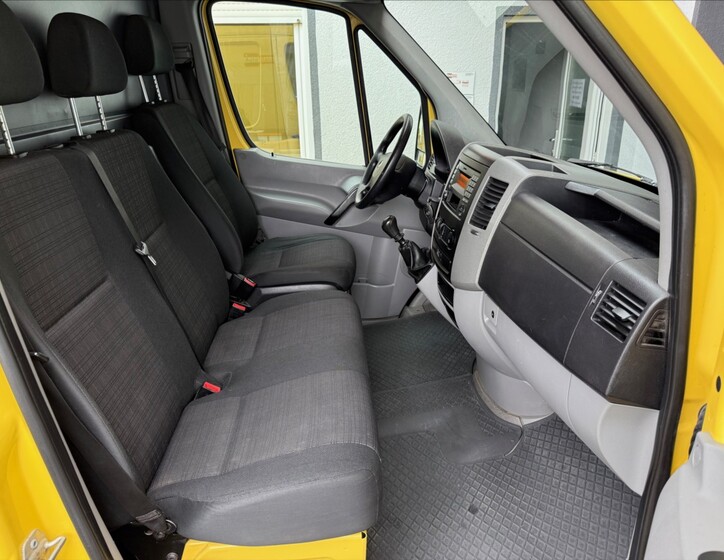 Mercedes-Benz Sprinter 12