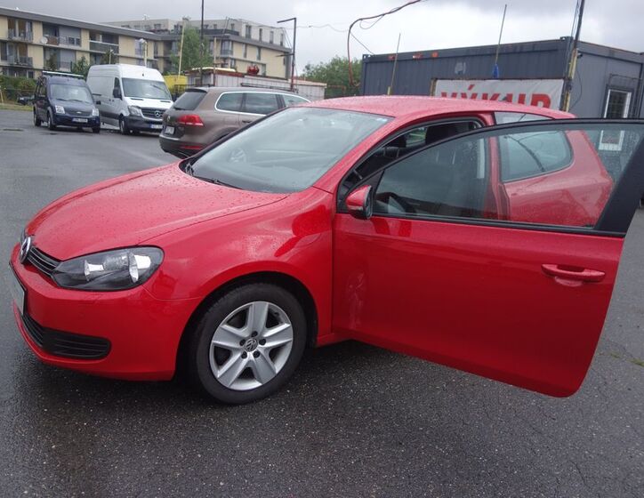 Volkswagen Golf 10