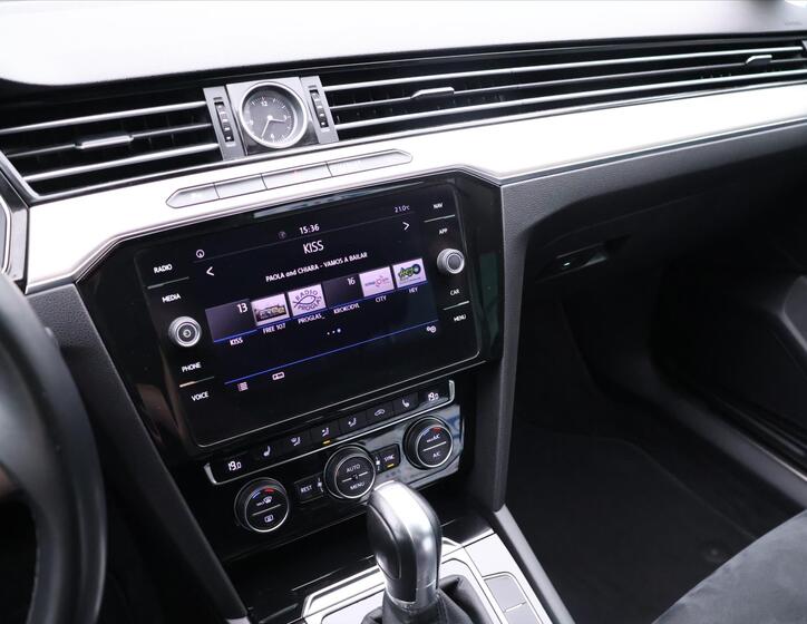 Volkswagen Passat 20