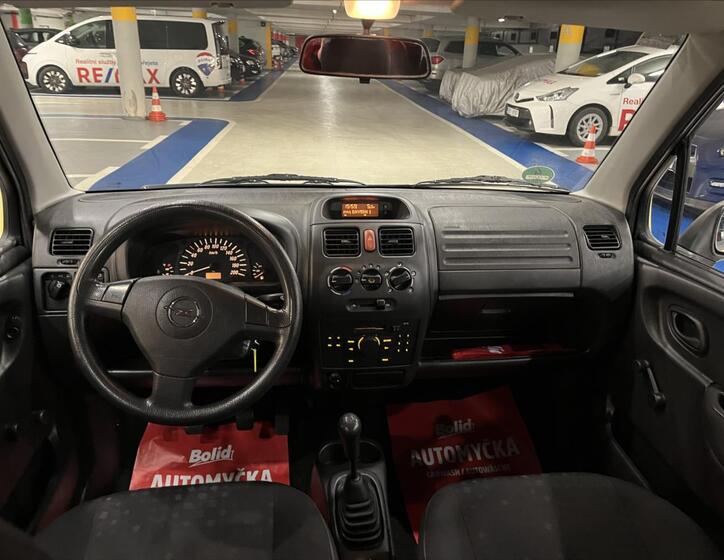 Opel Agila 15