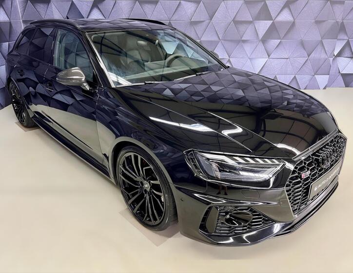 Audi RS 4 4