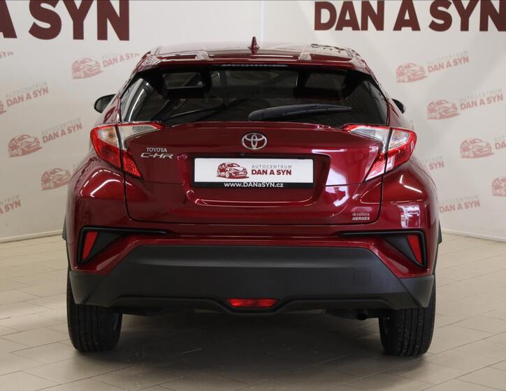 Toyota C-HR 5