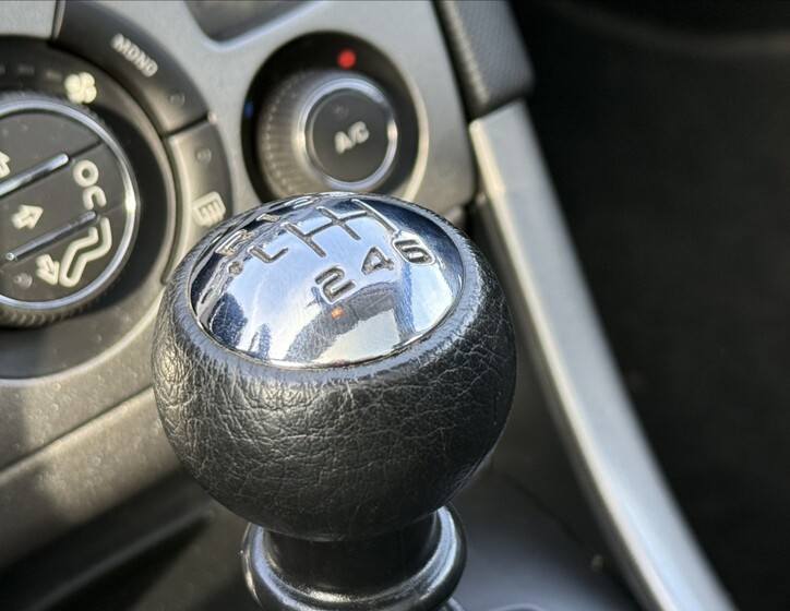 Peugeot 308 13