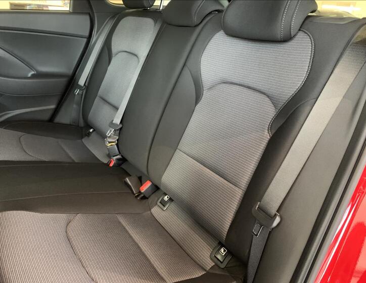 Hyundai i30 13