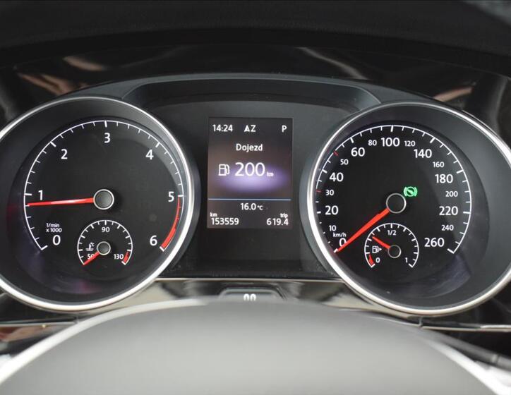 Volkswagen Touran 27