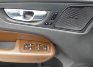 Volvo XC60 9