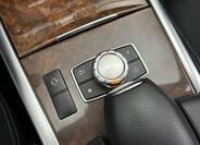 Mercedes-Benz Třídy E 30